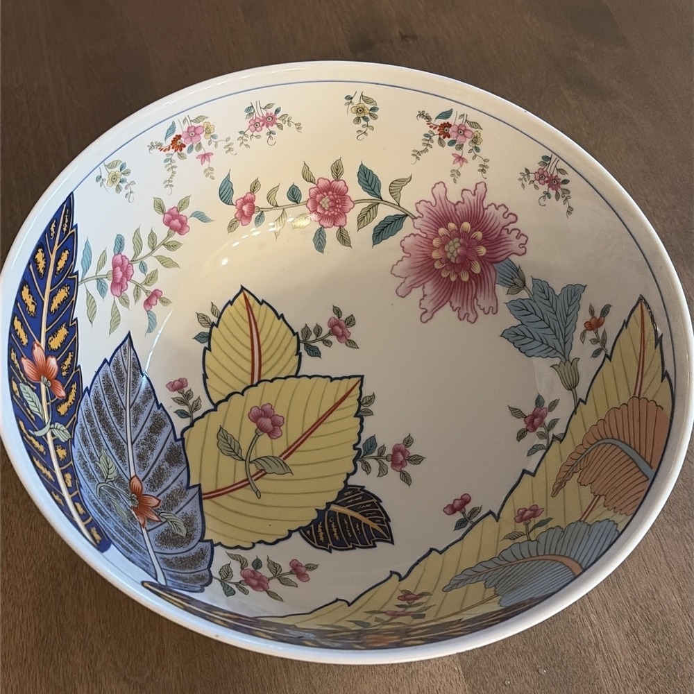 TOBACCO LEAF GENUS NICOTINIA FINE CHINA BY MANN ROUND SERVING BOWL 8 1/4" INCHES